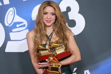 Shakira, imagen tomada de HOLA.COM