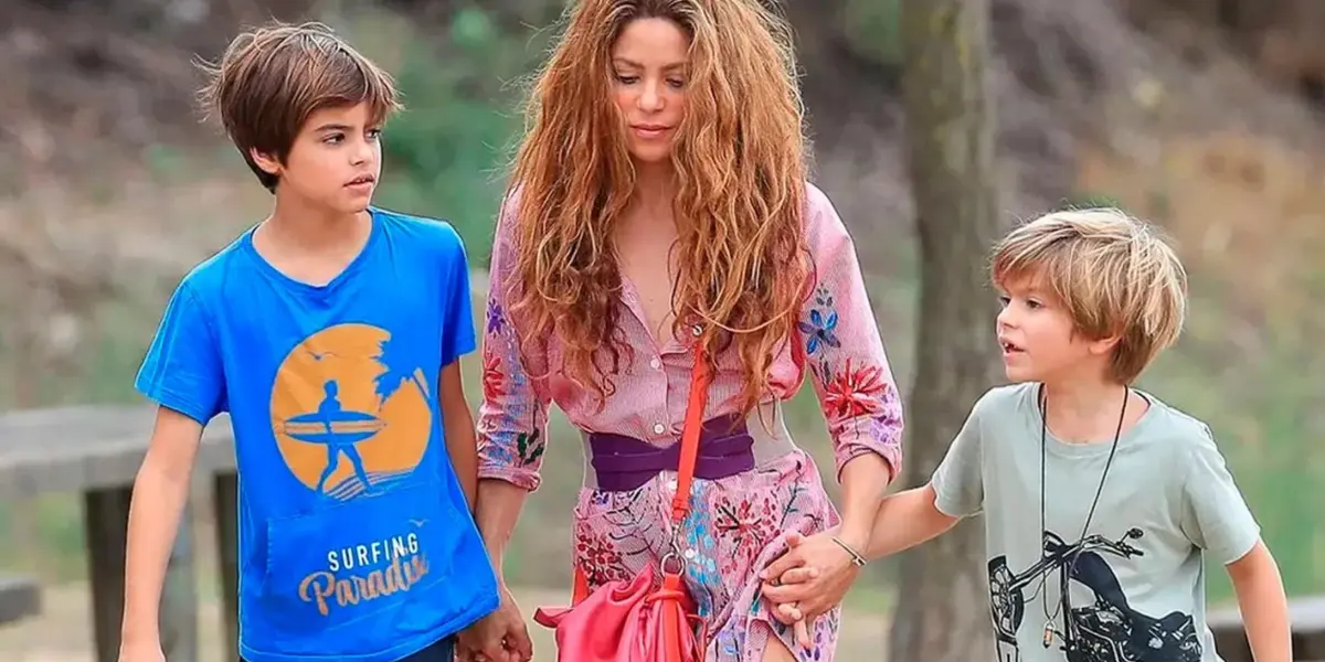 Shakira y sus hijos. IMagen tomada de A24