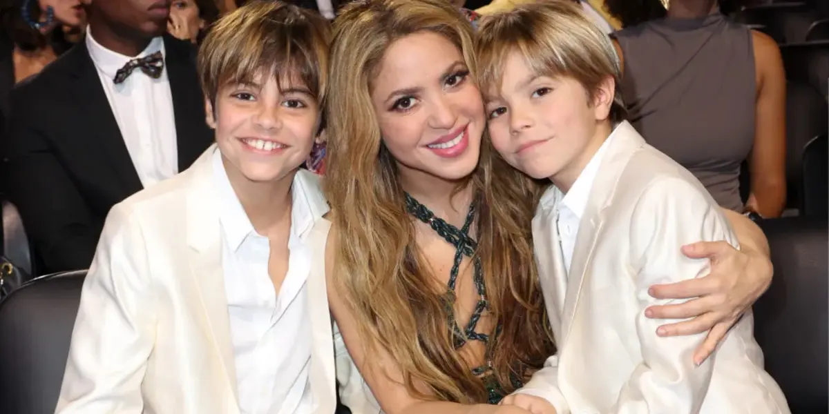 Shakira, Sasha y Milán en la gala de los Latin Grammy 2023