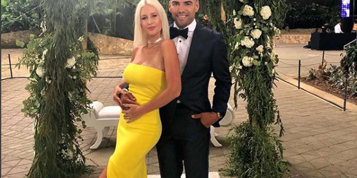 El delantero del Galatasaray tuvo un inconveniente con un compañero en pleno entrenamiento. Su esposa dio detalles de su evolución mientras está en el hospital.