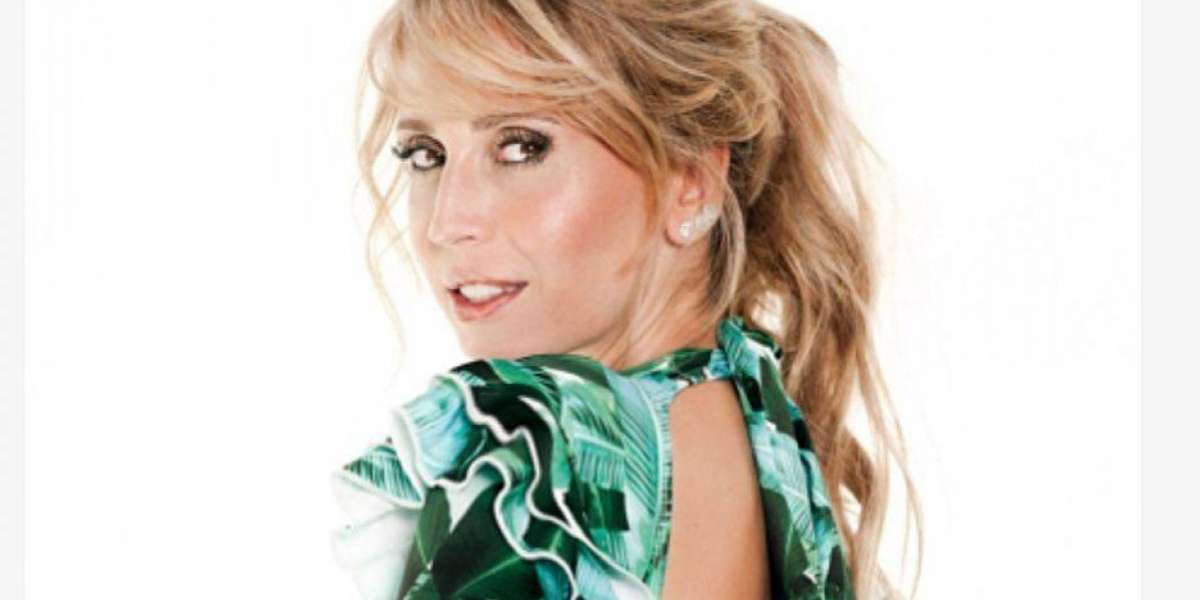 La presentadora de televisión colombiana va a compartir pantalla con la talentosa Lina Tejeiro.  