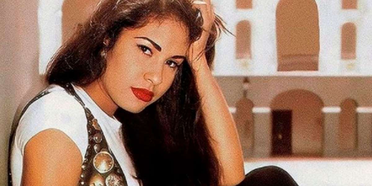 Se revela la verdad detrás de la herencia que dejó Selena Quintanilla a María Celeste Arrarás. Mira por qué la periodista recibió tanto dinero de la cantante