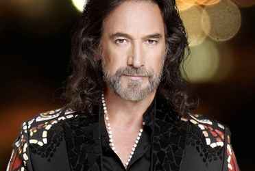 A Marco Antonio Solís lo cegó la fama. No pensó en nada y viajó a Estados Unidos de forma Ilegal por esta razón.