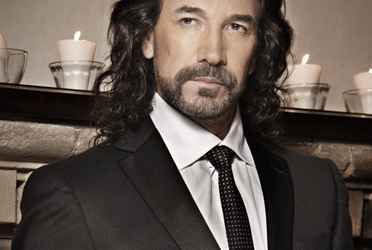 A Marco Antonio Solís lo cegó la fama. No pensó en nada y viajó a Estados Unidos de forma Ilegal por esta razón.