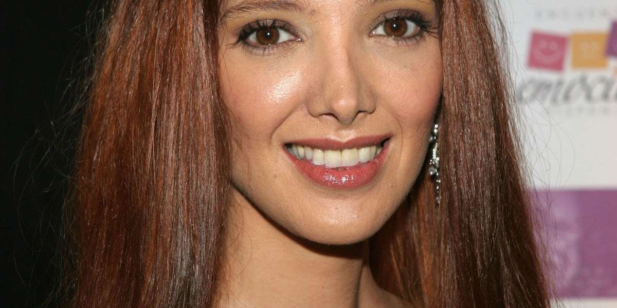 A pesar de la intermitente carrera como actriz de Adela Noriega, ella llegó a conseguir fama y varios papeles protagónicos en Televisa por esta razón.