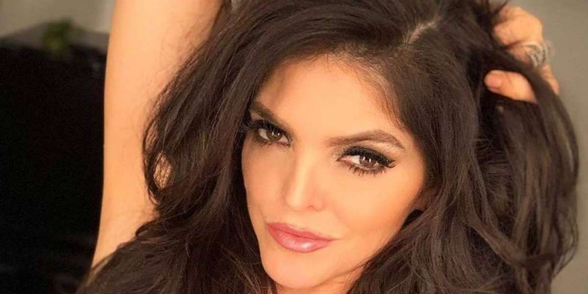 Ana Bárbara revela la verdad sobre la supuesta rivalidad con Selena. Esto dijo la cantante de la Reina del Tex-Mex
 