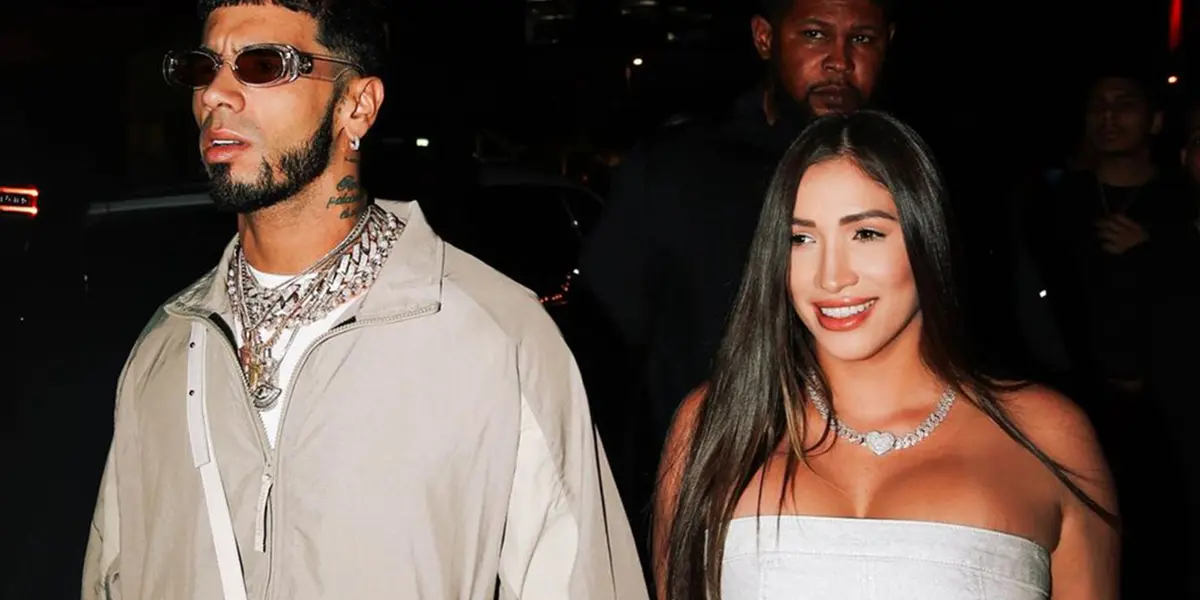 Anuel AA y Laury Saavedra. Imagen tomada de Telemundo