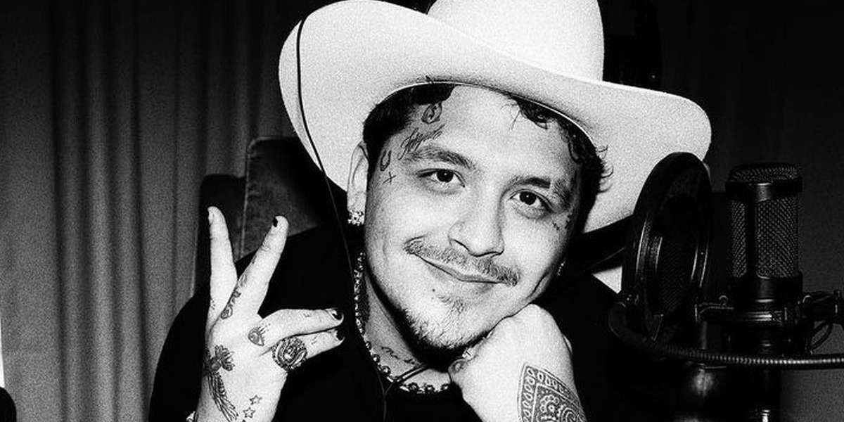 Christian Nodal es el dueño de una nueva pieza de joyería que no todos pueden costear.