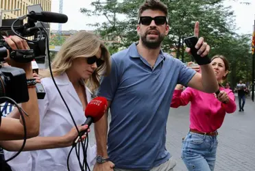 Clara Chía y Gerard Piqué. Imagen tomada de El Periodico
