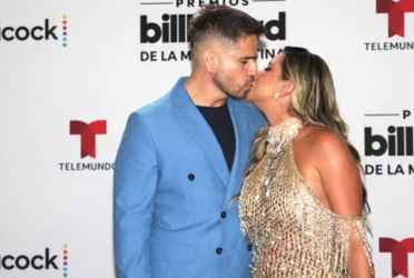 Daniel Arenas y Daniella Álvarez. Imagen tomada de Billboard