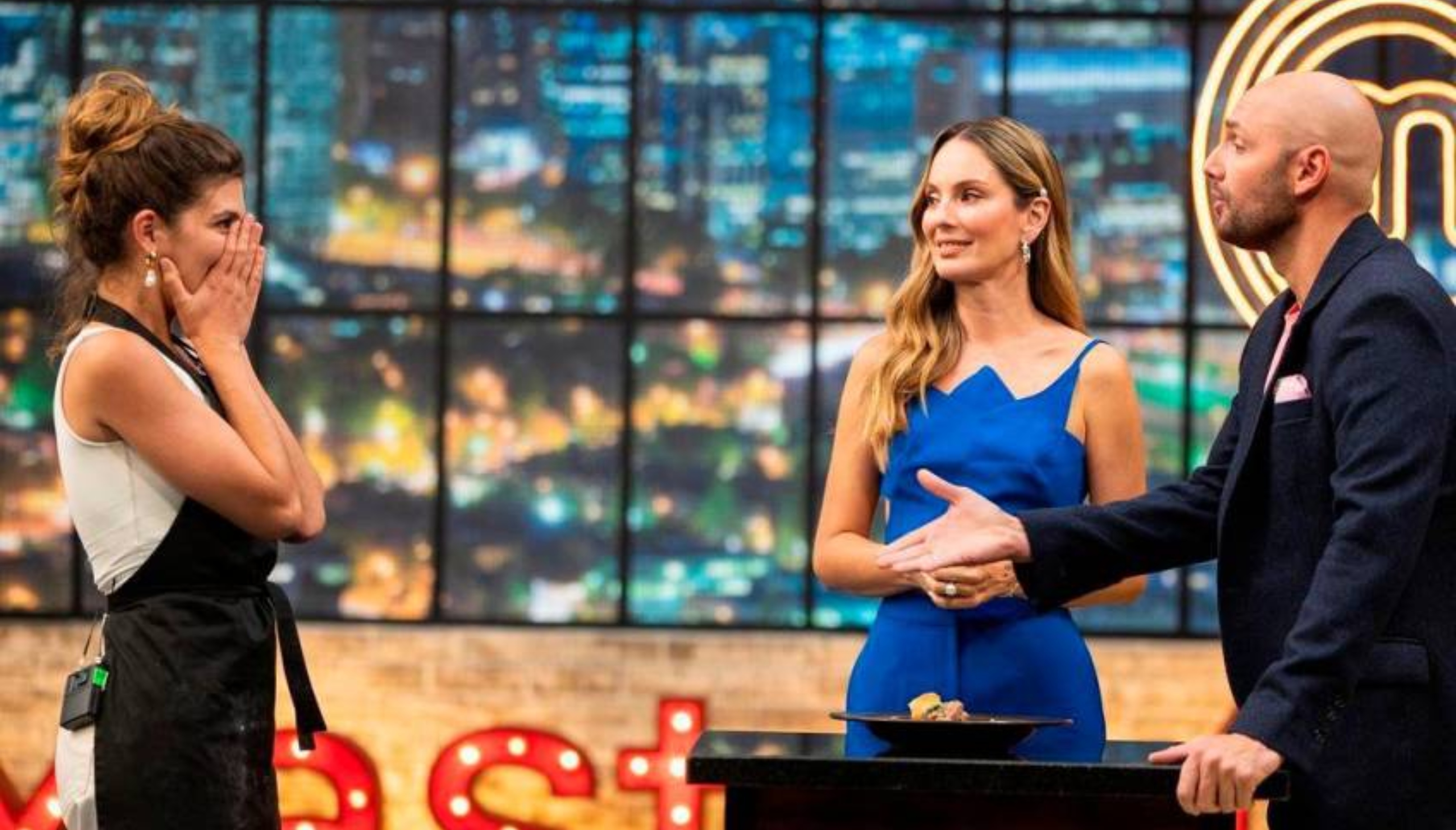 Daniela Tapia y Nicolas de Zubiría en Master Chef. Imagen tomada de El Universal