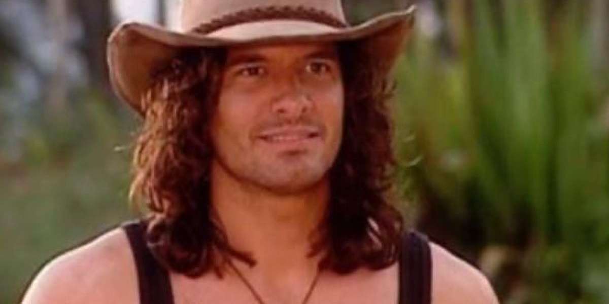 El actor cubano reapareció en las redes sociales con una interpretación de lujo que levantó sospechas.
