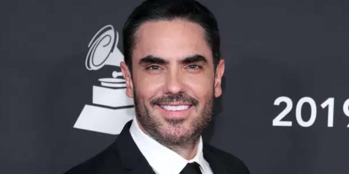 El actor ha tenido varios romances dentro del medio.
