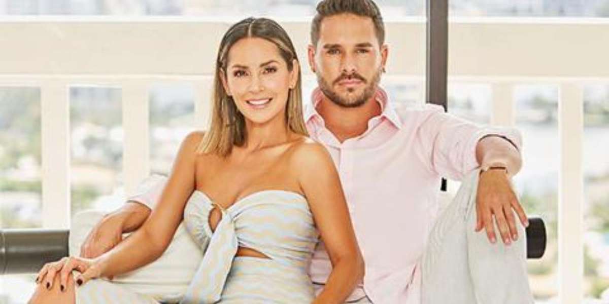 El actor le habría presuntamente patrocinado todo a su ahora expareja. 