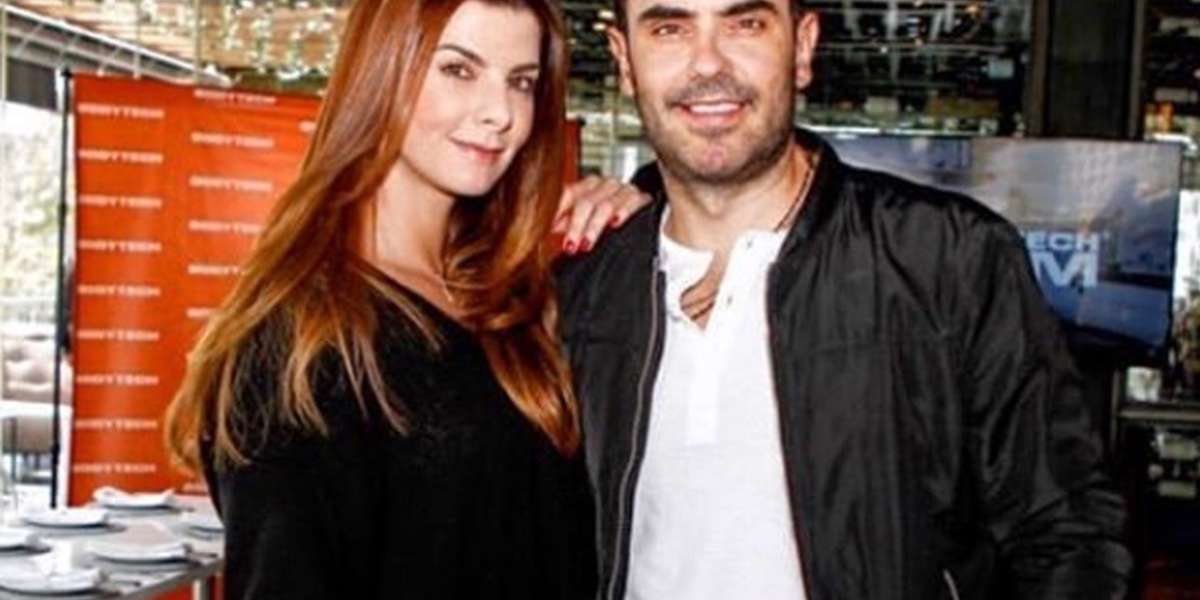El actor se encontraba aún con la afamada presentadora.