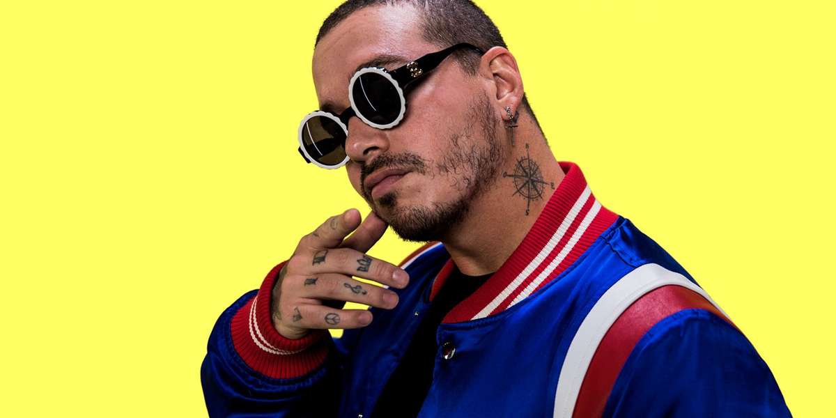 El cambio físico del cantante es drástico y con los años sigue cambiando 