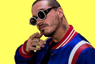 El cambio físico del cantante es drástico y con los años sigue cambiando 
