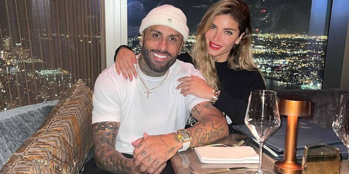 El cantante no escatimó en gastos a la hora de agasajar a la modelo. 
 