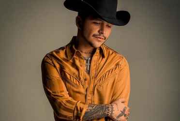 El cantante mexicano le dio una buena noticia a sus fans que a su esposa podría no gustarle.