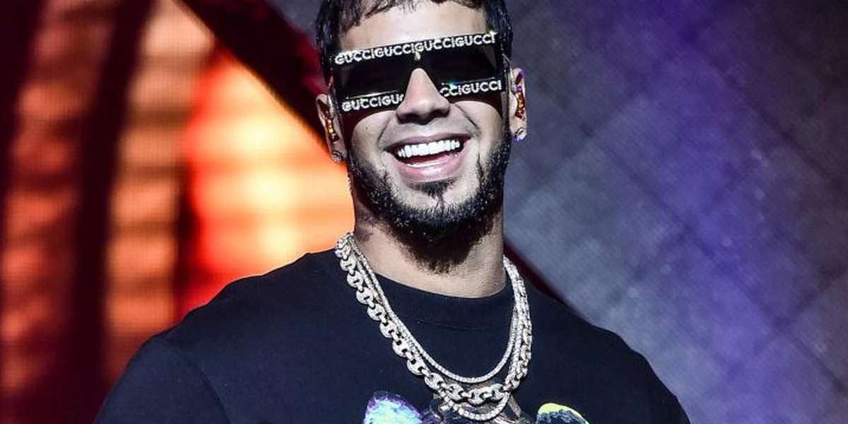 El cantante puertorriqueño dejó en claro que no le importa exponerse al escarnio público si se trata de regresar con su amor.