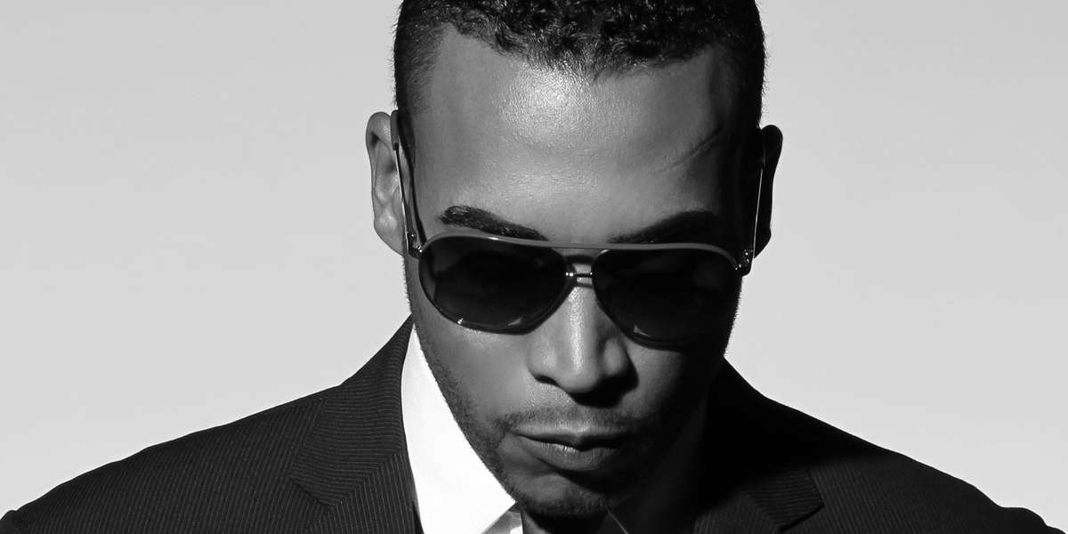El cantante  puertorriqueño vuelve a la escena musical con una verdadero lujo. 