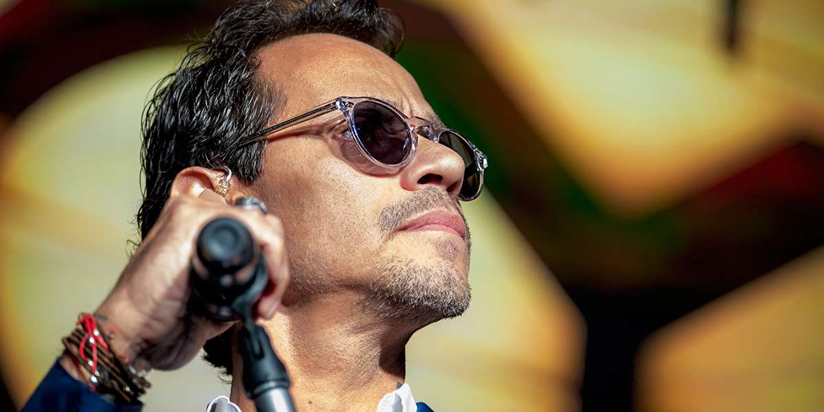 El cantante siempre fue reconocido por haber estar estado rodeado de mujeres muy hermosas9