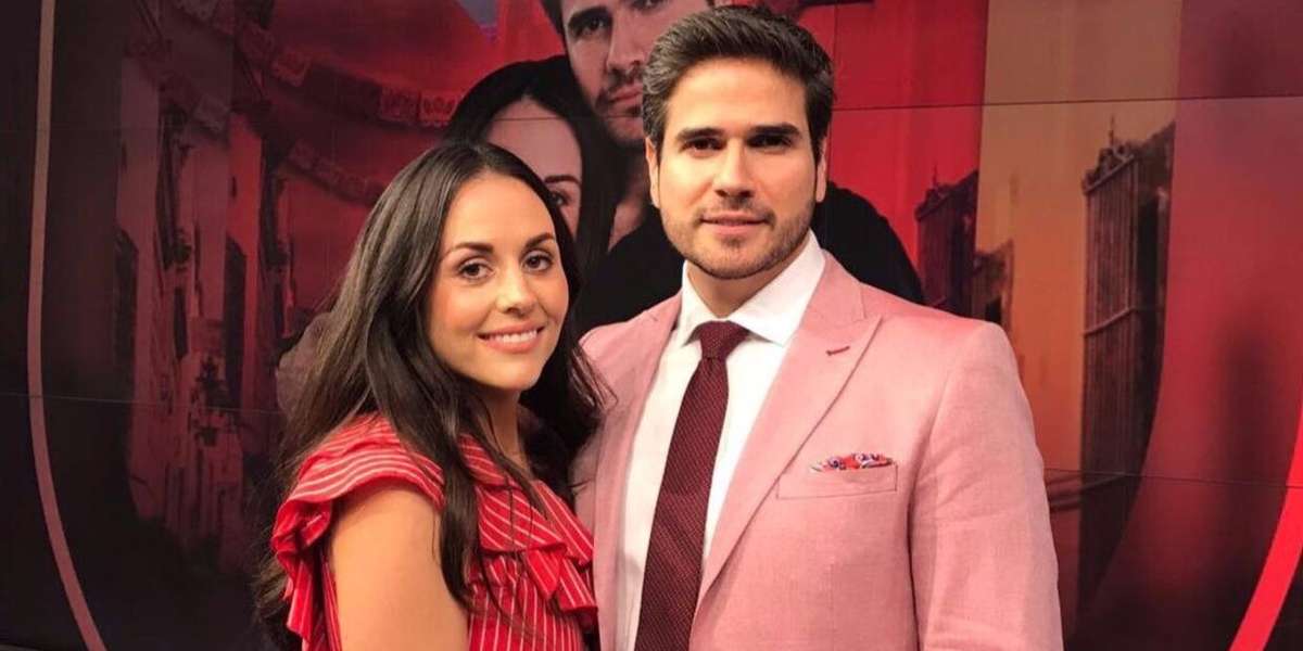 El galán colombiano se atrevió a decir cómo fue su experiencia al trabajar con la actriz mexicana. 