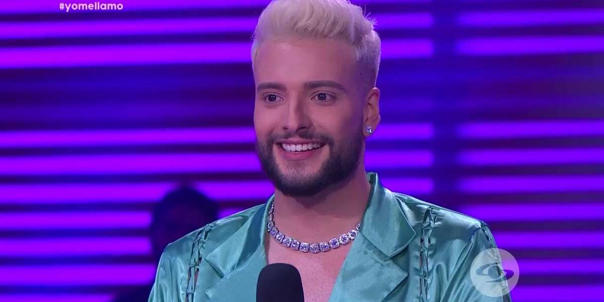 El imitador de Maluma que llegó a la final del reality Yo me Llamo cuida a su hermanita como a nadie. 
