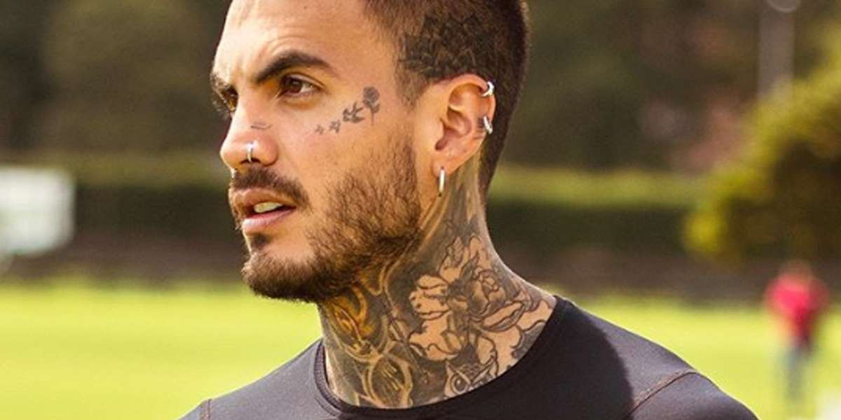 El influencer de 26 años no le tembló el pulso y expuso a la presentadora bogotana.