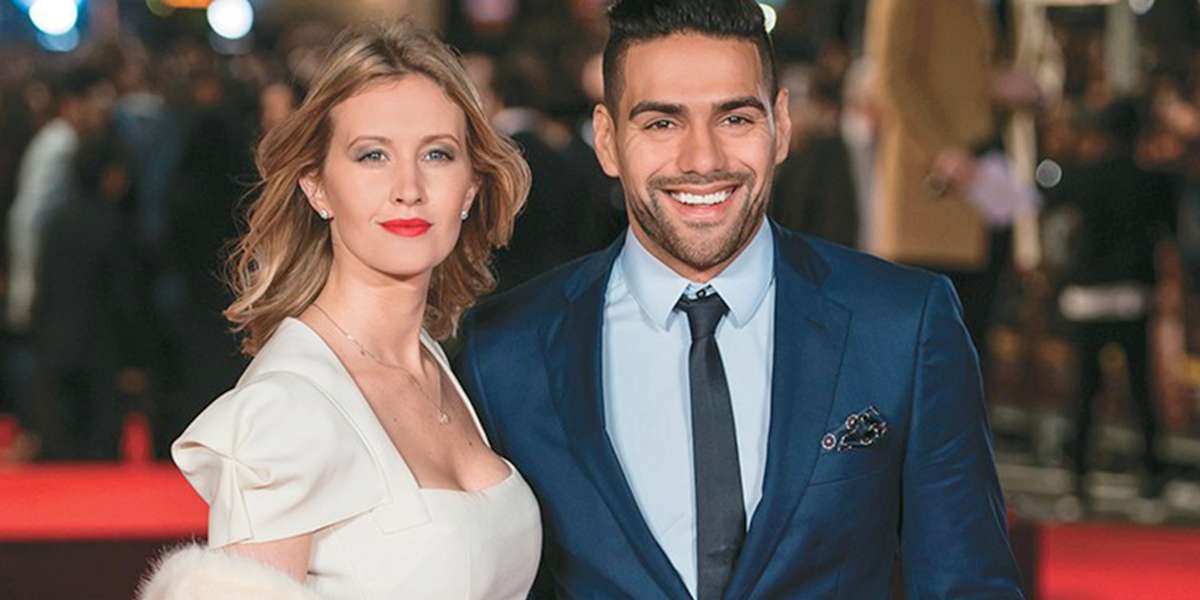 El jugador profesional de fútbol del Galatasaray se asoció con el novio de Natasha Klauss para un nuevo emprendimiento.
