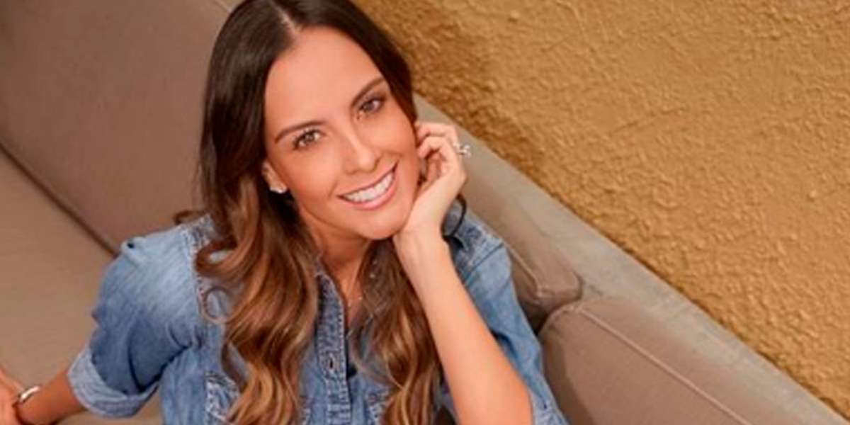 El productor y jurado del programa de talentos, ha tenido varios romances con famosas nacionales.