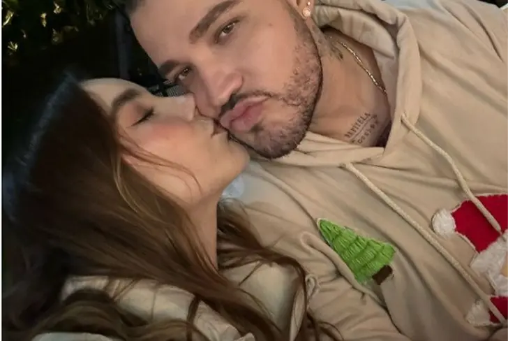Paola Jara y Jessi Uribe en Navidad 2023. Imagen tomada de Instagram