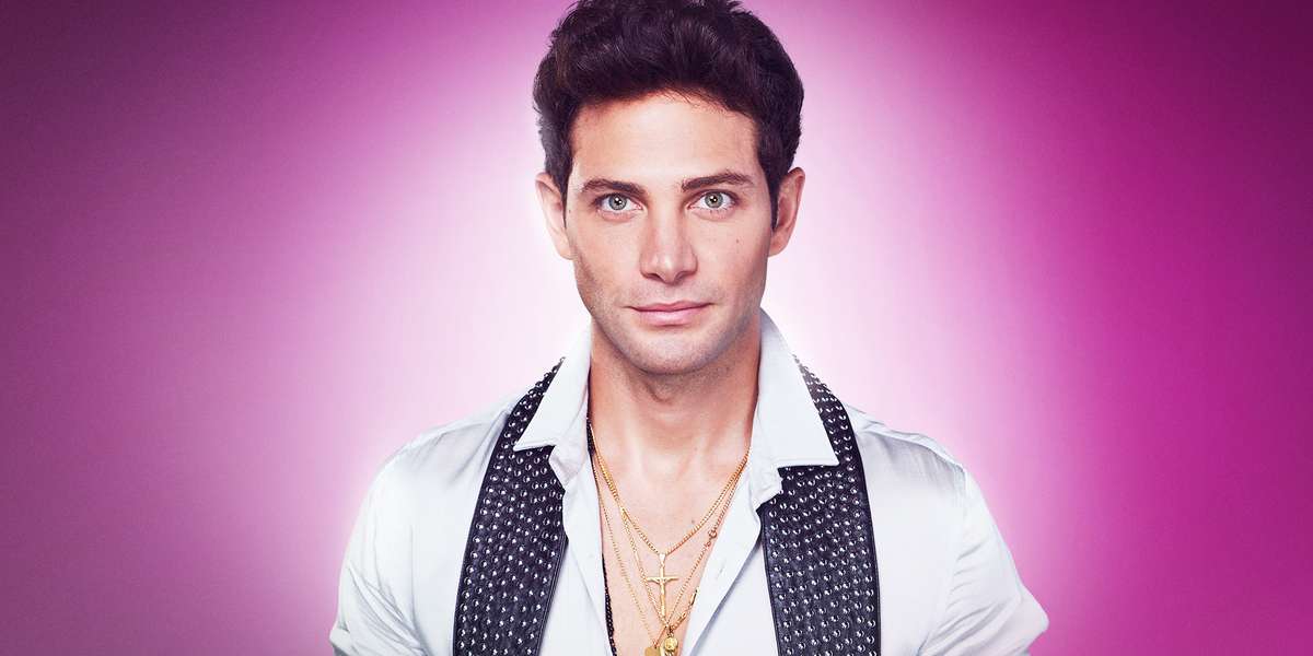 Gabriel Coronel ha demostrado su gran talento para la actuación y el canto.