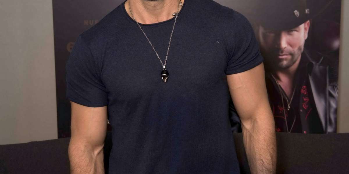 Impresionante. El actor Rafael Amaya amasó una fortuna con la serie de Telemundo, El Señor de los Cielos.