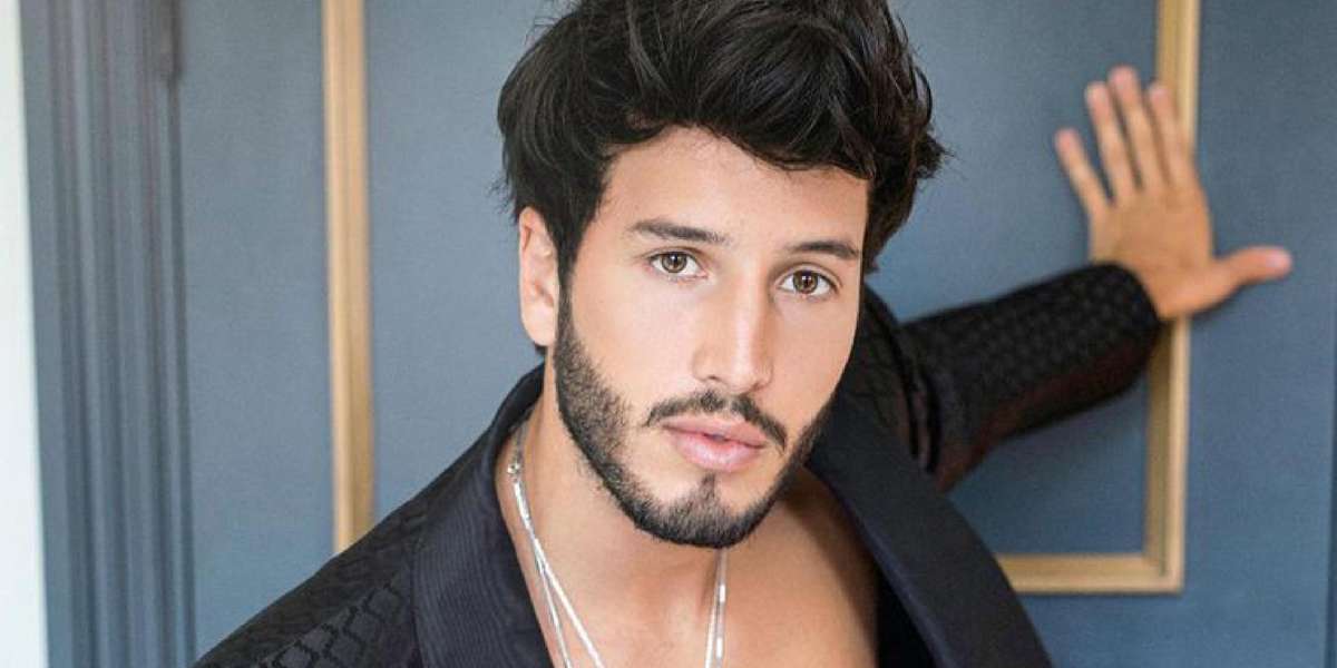 Jesús Navarro le envió un curioso mensaje al cantante colombiano y una ola de dudas sobre su sexualidad cayó sobre él.