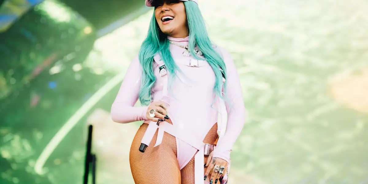 Karol G abre otra presentación en Lima
