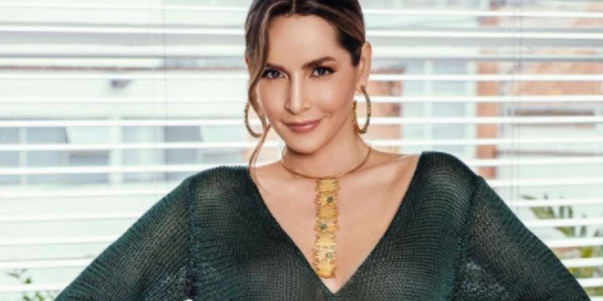 La actriz fue vinculada sentimentalmente al actor cubano desde que inició el rodaje de Café, con aroma de mujer. Pero ahora dejó claro cómo es su relación con él.