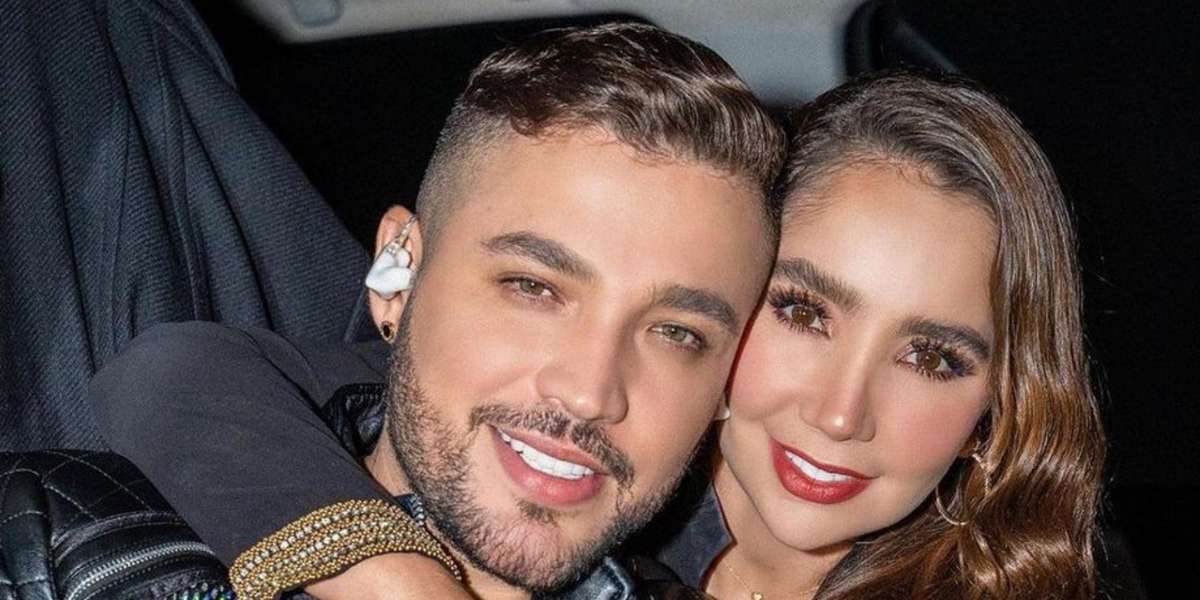 La bellísima cantante se recién casó hace menos de un mes, en lo que muchos calificaron como la boda del año.