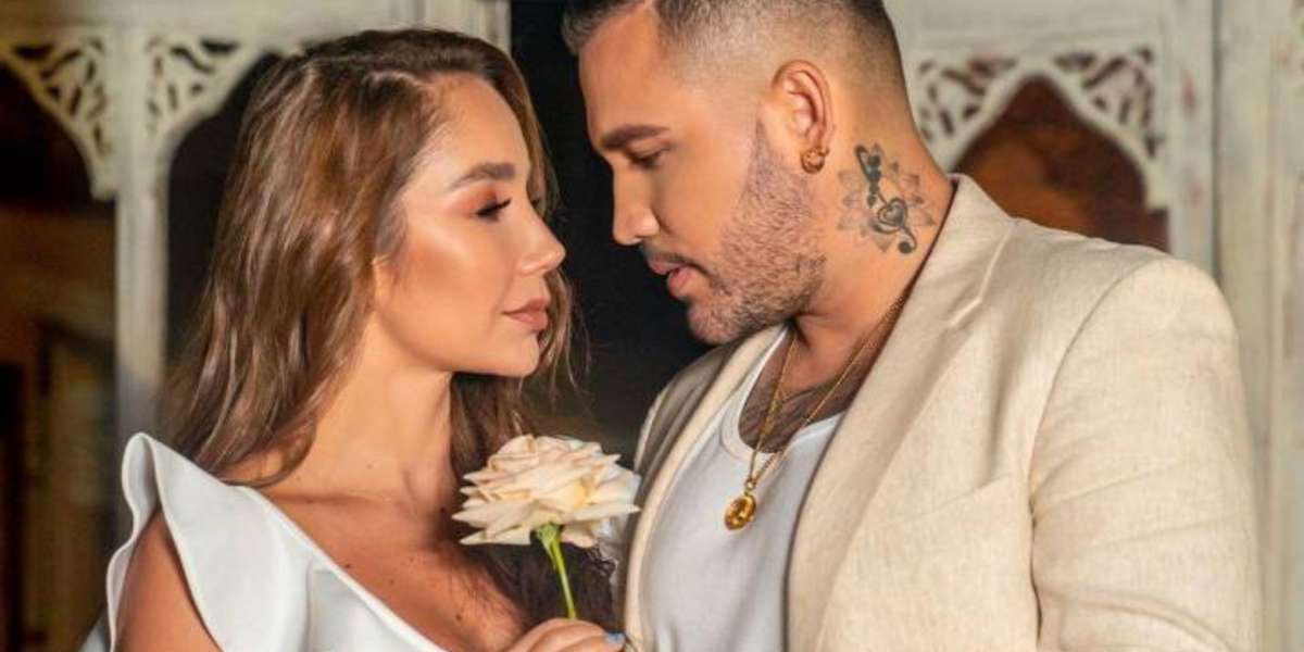 La cantante colombiana estrenó el videoclip de la canción que le compuso su esposo Jessi Uribe