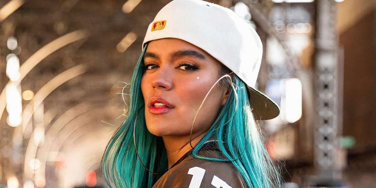 La cantante colombiana se sometió a un plan estricto para bajar de peso. Se convirtió en blanco de críticas y ahora silenció a quienes la cuestionaron con una figura de impacto.
