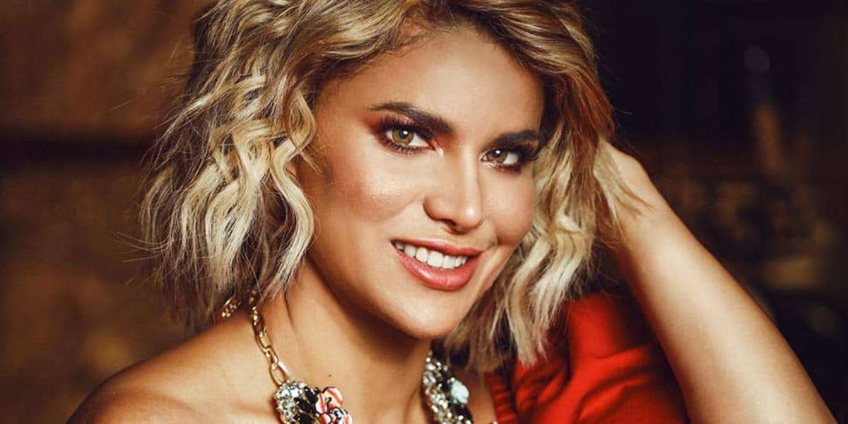 La cantante de cumbia estuvo a cargo de una reconocida canción del salsero.