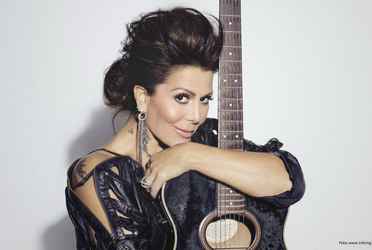 La cantante mexicana se consolida, una vez más, como un referente en la industria musical pese a ser polémica.  