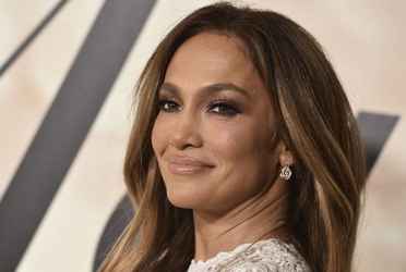 La diva del Bronx se mudó con el actor Ben Affleck, con quien piensa casarse pronto. 