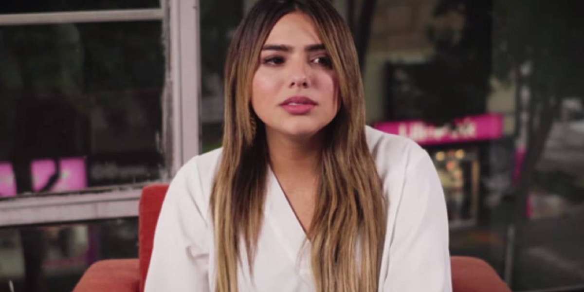 La hermana del futbolista del Everton contó en las redes sociales que recibió una propuesta que le ocultó a su familia.
