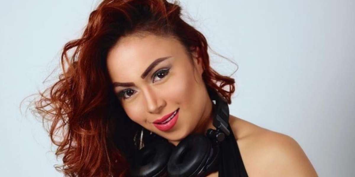 La influencer Daneidy Barrera contó cómo fueron sus inicios en el rubro de la belleza en Colombia. 