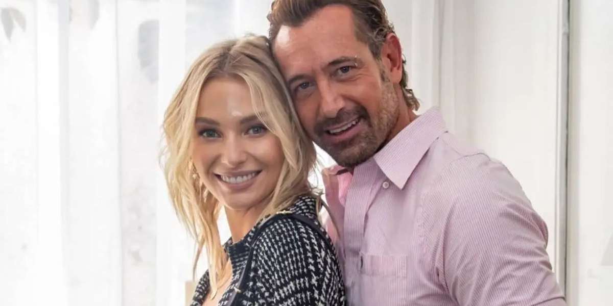 La modelo rusa y Gabriel Soto se emprendieron en un nuevo viaje a Grecia.