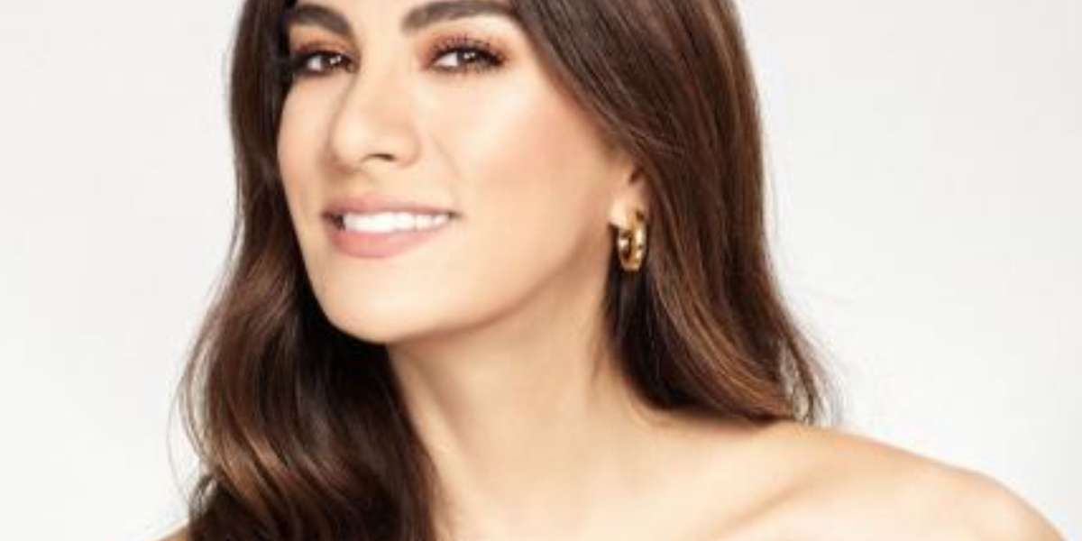 La presentadora del nuevo reality del Canal Caracol, Andrea Serna, vuelve a las noches a a acompañar a los colombianos. ¿Cuánto recibe por su conducción?