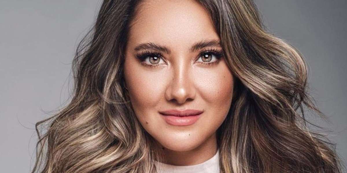 La presentadora le cederá el mando a la también modelo, Gabriela Tafur.