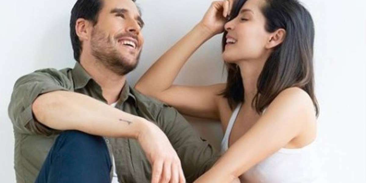 La presentadora de televisión levantó rumores al publicar una fotografía en Instagram. 