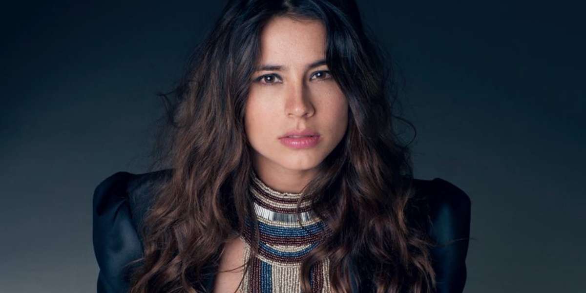 La presentadora de televisión se descargó en contra del colombiano y que ahora será su principal rival. 